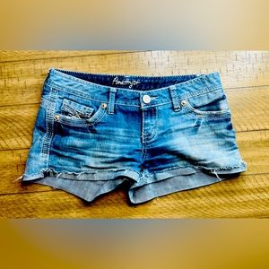 Amethyst Jean Distressed Shorts - Size 5